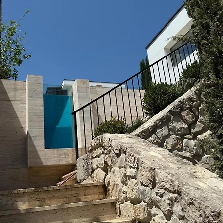 Luxury Silente