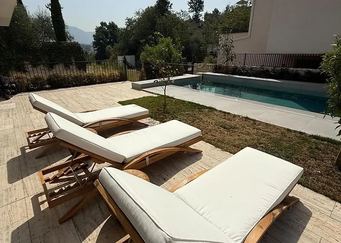 Luxury Silente Villa